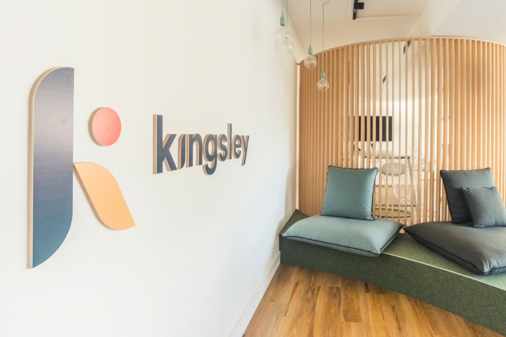 Kingsley partner chasseur de tête recrutement belgique benelux rebranding identité graphique agence de communication branding fiftyfifty